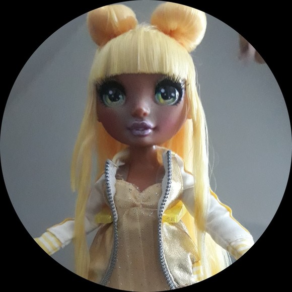 retrogltchdoll